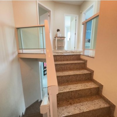 Casa Residencial com 250m², 4 quartos, 2 suítes, 4 garagens, no bairro Campeche em Florianópolis