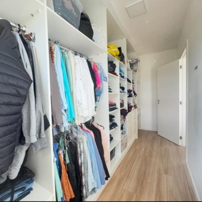 Casa Residencial com 250m², 4 quartos, 2 suítes, 4 garagens, no bairro Campeche em Florianópolis