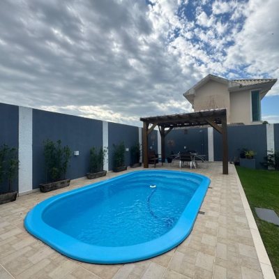 Casa Residencial com 250m², 4 quartos, 2 suítes, 4 garagens, no bairro Campeche em Florianópolis