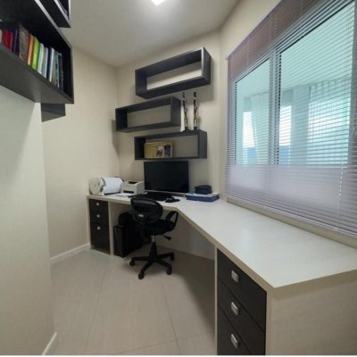 Casa Residencial com 250m², 4 quartos, 2 suítes, 4 garagens, no bairro Campeche em Florianópolis