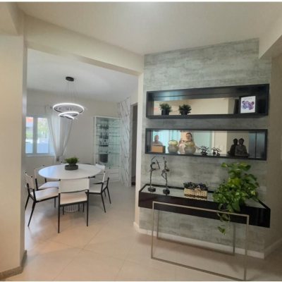 Casa Residencial com 250m², 4 quartos, 2 suítes, 4 garagens, no bairro Campeche em Florianópolis