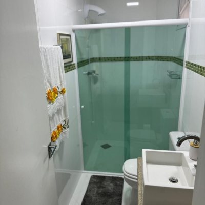 Casa Residencial com 250m², 4 quartos, 2 suítes, 4 garagens, no bairro Campeche em Florianópolis