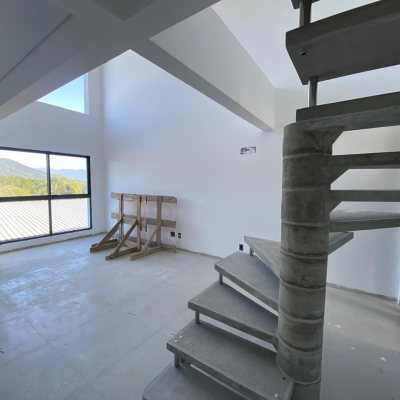 Apartamentos com 60m², 1 quarto, 1 suíte, 1 garagem, no bairro Campeche em Florianópolis