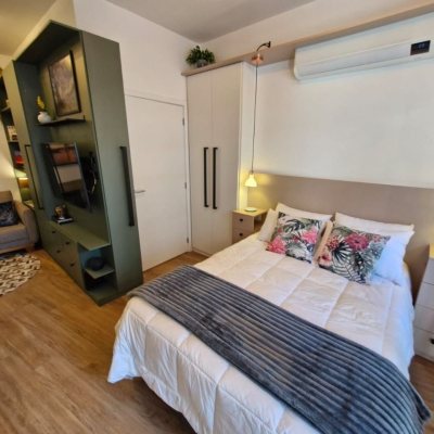 Apartamentos com 39m², 1 quarto, 1 garagem, no bairro Centro em Florianópolis