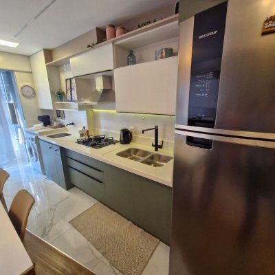 Apartamentos com 39m², 1 quarto, 1 garagem, no bairro Centro em Florianópolis