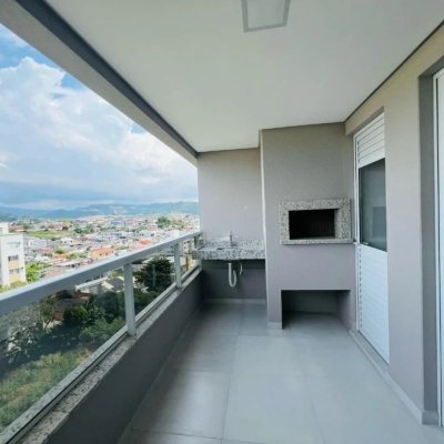 Apartamentos com 103m², 3 quartos, 1 suíte, 2 garagens, no bairro Pagani em Palhoça