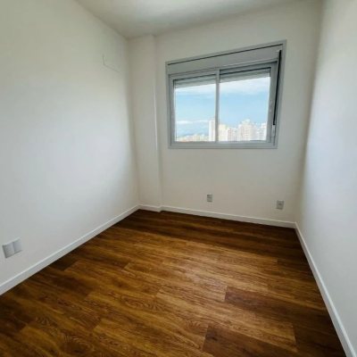 Apartamentos com 103m², 3 quartos, 1 suíte, 2 garagens, no bairro Pagani em Palhoça
