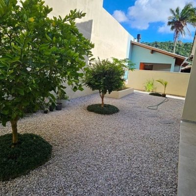 Casa em Condomínio com 158m², 3 quartos, 1 suíte, 2 garagens, no bairro Vargem Grande em Florianópolis