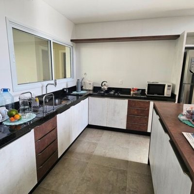Casa em Condomínio com 158m², 3 quartos, 1 suíte, 2 garagens, no bairro Vargem Grande em Florianópolis