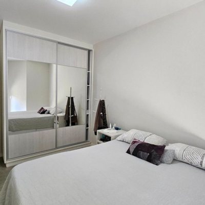 Casa em Condomínio com 158m², 3 quartos, 1 suíte, 2 garagens, no bairro Vargem Grande em Florianópolis