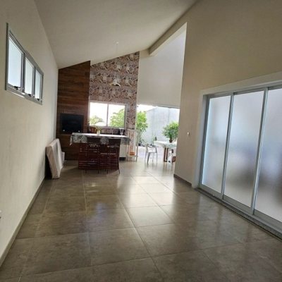 Casa em Condomínio com 158m², 3 quartos, 1 suíte, 2 garagens, no bairro Vargem Grande em Florianópolis