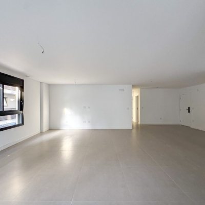 Apartamentos com 210m², 4 quartos, 4 suítes, 2 garagens, no bairro Jurerê em Florianópolis