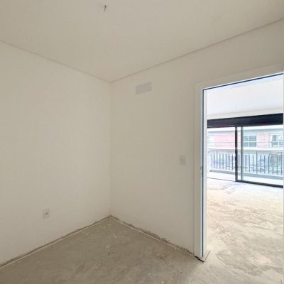 Apartamentos com 210m², 4 quartos, 4 suítes, 2 garagens, no bairro Jurerê em Florianópolis