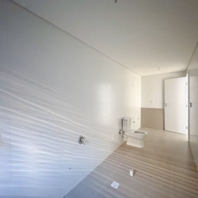 Apartamentos com 210m², 4 quartos, 4 suítes, 2 garagens, no bairro Jurerê em Florianópolis