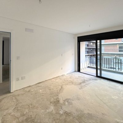 Apartamentos com 210m², 4 quartos, 4 suítes, 2 garagens, no bairro Jurerê em Florianópolis