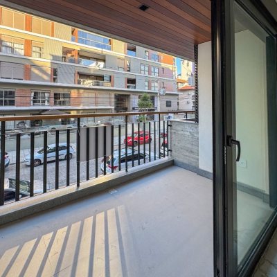 Apartamentos com 210m², 4 quartos, 4 suítes, 2 garagens, no bairro Jurerê em Florianópolis