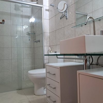 Apartamentos com 123m², 3 quartos, 1 suíte, 2 garagens, no bairro Canasvieiras em Florianópolis