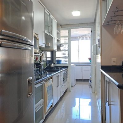 Apartamentos com 123m², 3 quartos, 1 suíte, 2 garagens, no bairro Canasvieiras em Florianópolis