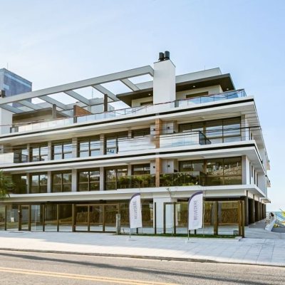 Cobertura com 148m², 2 quartos (sendo 1 suíte), 2 garagens, no bairro Ingleses do Rio Vermelho em Florianópolis