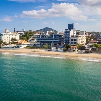 Cobertura com 148m², 2 quartos (sendo 1 suíte), 2 garagens, no bairro Ingleses do Rio Vermelho em Florianópolis