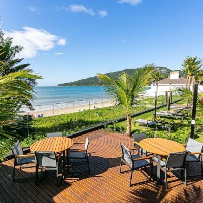 Cobertura com 148m², 2 quartos (sendo 1 suíte), 2 garagens, no bairro Ingleses do Rio Vermelho em Florianópolis