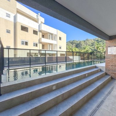 Apartamentos com 101m², 3 quartos, 1 suíte, 2 garagens, no bairro Ingleses em Florianópolis
