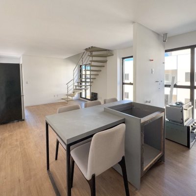 Apartamentos com 101m², 3 quartos, 1 suíte, 2 garagens, no bairro Ingleses em Florianópolis