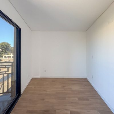Apartamentos com 101m², 3 quartos, 1 suíte, 2 garagens, no bairro Ingleses em Florianópolis