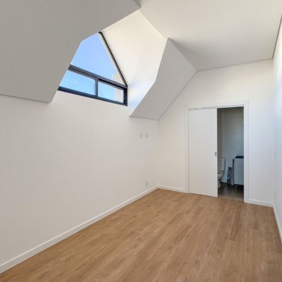 Apartamentos com 101m², 3 quartos, 1 suíte, 2 garagens, no bairro Ingleses em Florianópolis