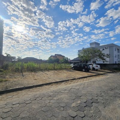 Terrenos Residenciais com 1203m², no bairro Rio Grande em Palhoça