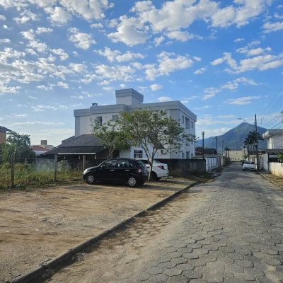 Terrenos Residenciais com 1203m², no bairro Rio Grande em Palhoça