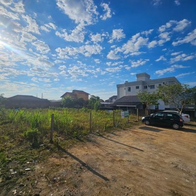 Terrenos Residenciais com 1203m², no bairro Rio Grande em Palhoça