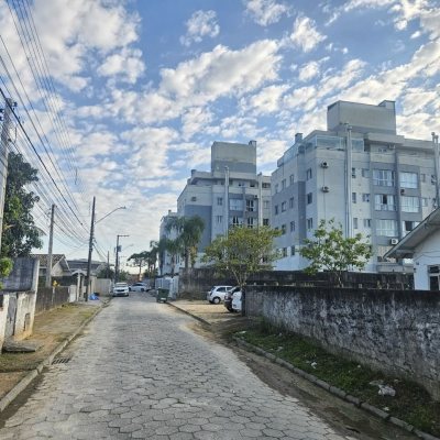 Terrenos Residenciais com 1203m², no bairro Rio Grande em Palhoça