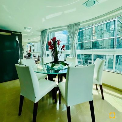 Apartamentos com 127m², 3 quartos, 3 suítes, 2 garagens, no bairro Barra Sul em Balneario Camboriu