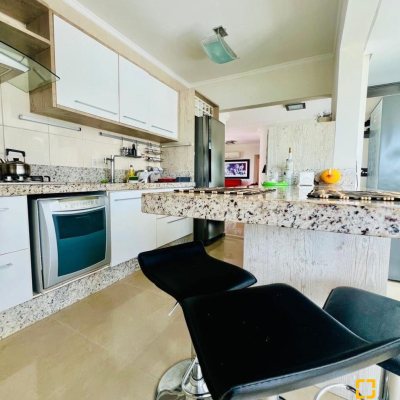 Apartamentos com 127m², 3 quartos, 3 suítes, 2 garagens, no bairro Barra Sul em Balneario Camboriu