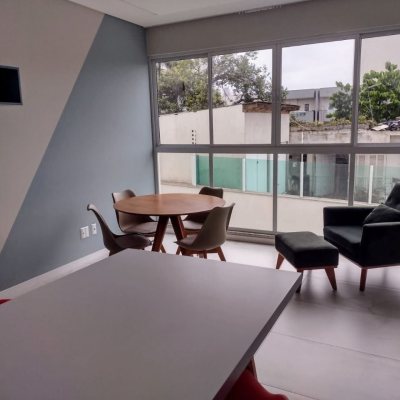 Apartamentos com 93m², 3 quartos, 1 suíte, 1 garagem, no bairro Barreiros em São José