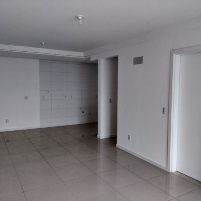 Apartamentos com 93m², 3 quartos, 1 suíte, 1 garagem, no bairro Barreiros em São José