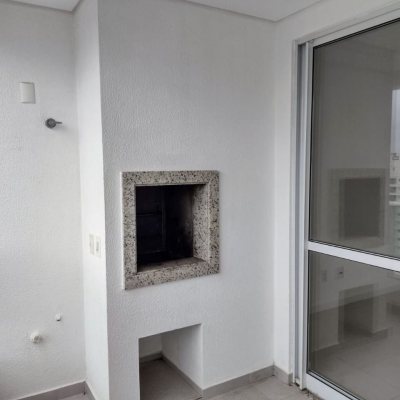 Apartamentos com 93m², 3 quartos, 1 suíte, 1 garagem, no bairro Barreiros em São José