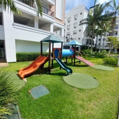 Apartamentos com 187m², 2 quartos, 2 suítes, 2 garagens, no bairro Abraão em Florianópolis