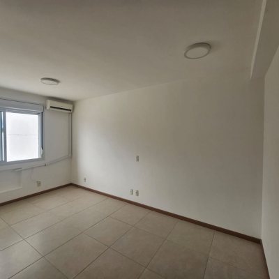 Apartamentos com 187m², 2 quartos, 2 suítes, 2 garagens, no bairro Abraão em Florianópolis