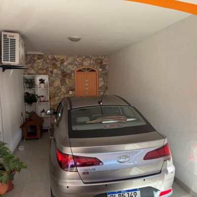 Casa Residencial com 235m², 3 quartos, 1 suíte, 2 garagens, no bairro Rio Tavares em Florianópolis