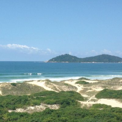 Casa Residencial com 235m², 3 quartos, 1 suíte, 2 garagens, no bairro Rio Tavares em Florianópolis