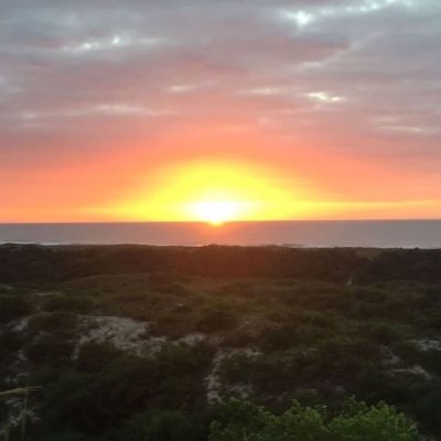 Casa Residencial com 235m², 3 quartos, 1 suíte, 2 garagens, no bairro Rio Tavares em Florianópolis