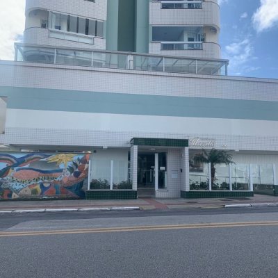 Cobertura com 129m², 3 quartos, 3 suítes, 2 garagens, no bairro Estreito em Florianópolis