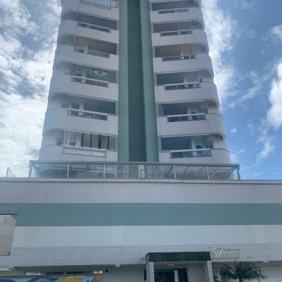 Cobertura com 129m², 3 quartos, 3 suítes, 2 garagens, no bairro Estreito em Florianópolis