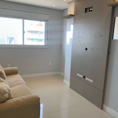 Cobertura com 129m², 3 quartos, 3 suítes, 2 garagens, no bairro Estreito em Florianópolis