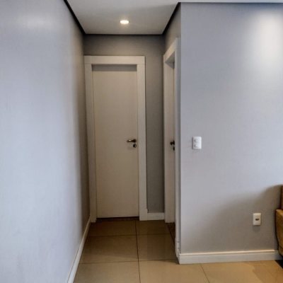 Cobertura com 129m², 3 quartos, 3 suítes, 2 garagens, no bairro Estreito em Florianópolis