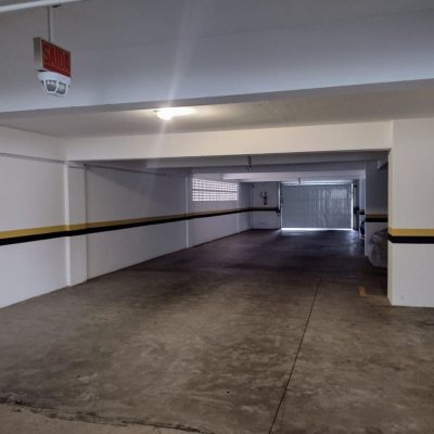 Cobertura com 129m², 3 quartos, 3 suítes, 2 garagens, no bairro Estreito em Florianópolis