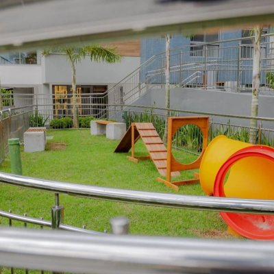 Apartamentos com 164m², 3 quartos, 3 suítes, 3 garagens, no bairro Cacupé em Florianópolis