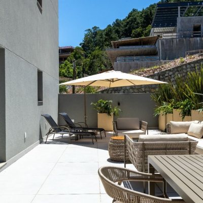 Apartamentos com 268m², 3 quartos (sendo 3 suítes), 2 garagens, no bairro Cacupé em Florianópolis